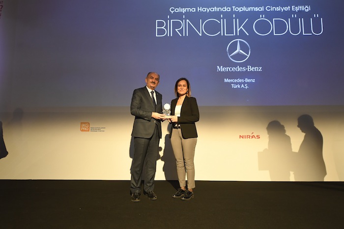 Mercedes benz_Toplumsal Cinsiyet Eşitliği Ödülü (1)