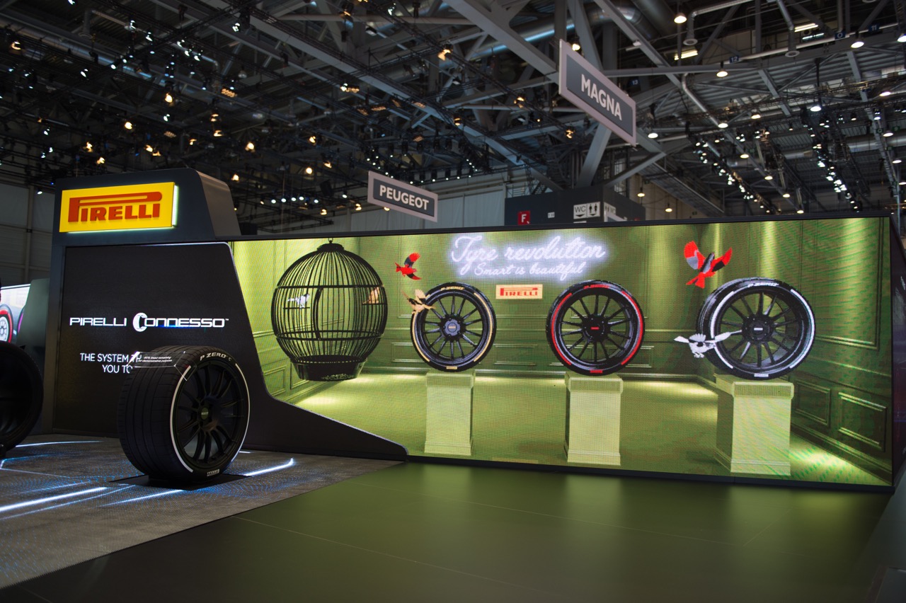 1488892544_Pirelli_Connesso_e_Pneumatici_colorati___Ginevra