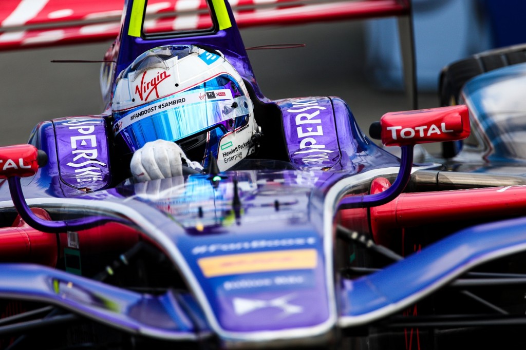 1500281661_racing_with_logo_2