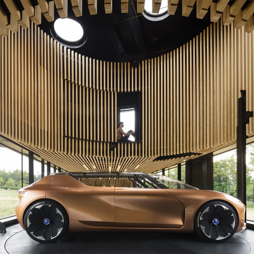 2017 - Renault SYMBIOZ