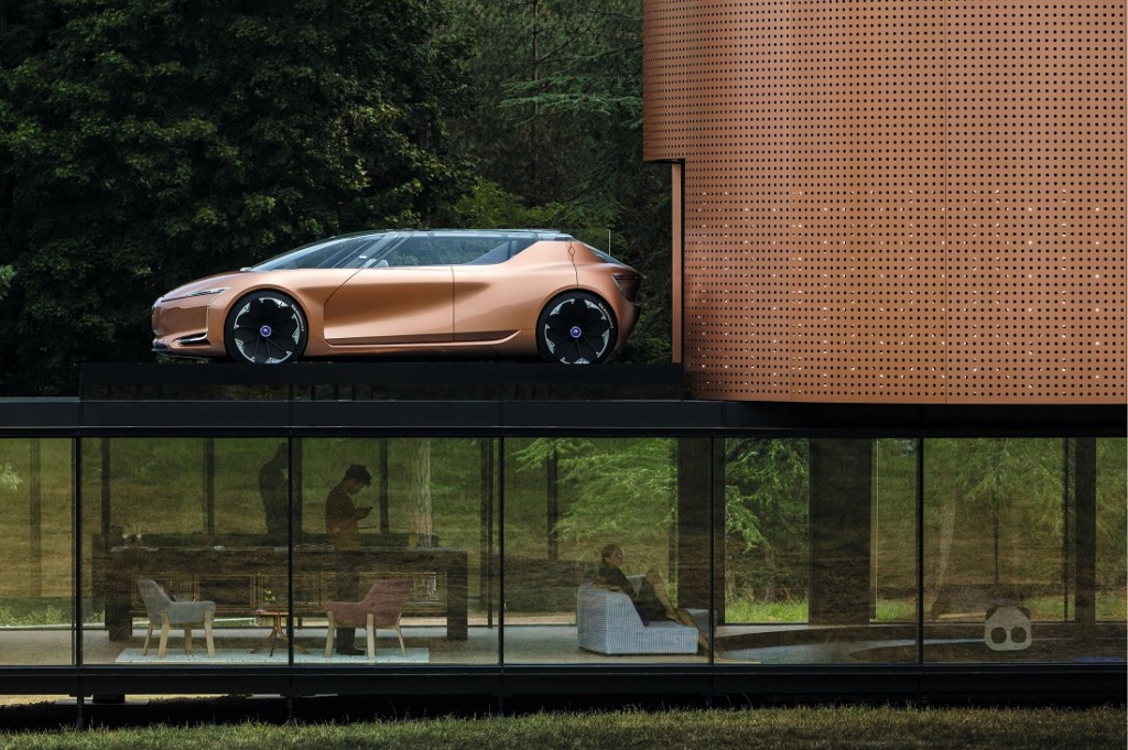 2017 - Renault SYMBIOZ