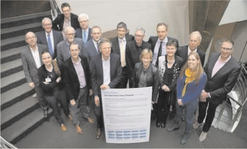 Görsel 8: Ölçek büyütme imza töreni