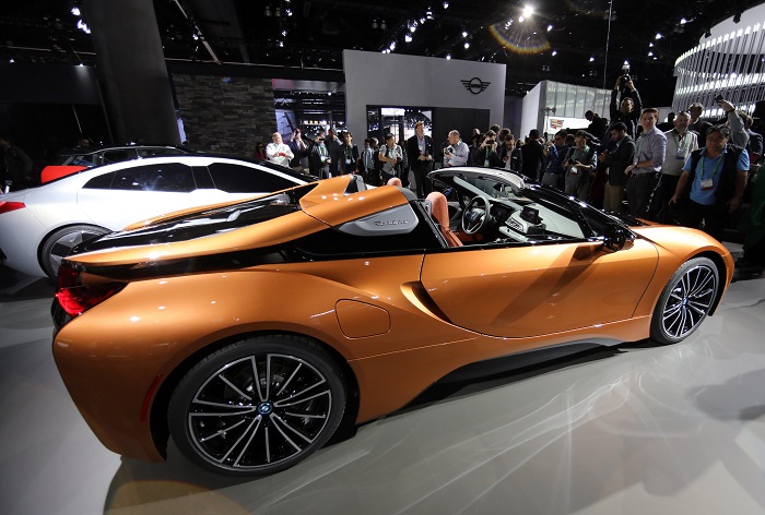 i8 Spider