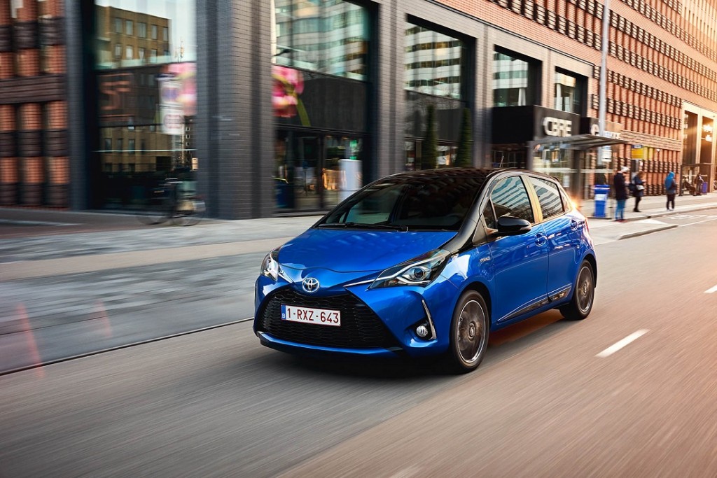 Yenilenen Yaris Hybrid (1)