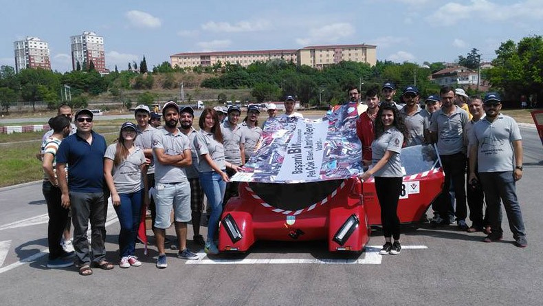 KBÜ ELEKTRİKLİ ARAÇ TAKIMI KOCAELİ'DE DÜZENLENEN YARIŞLARDA YERLİ TEŞVİK ÖDÜLÜ ALDI. (YASİN ERDEM/KARABÜK-İHA)