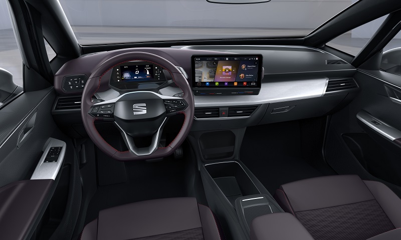 WEB 1551787514_SEAT_el_Born_plugged_into_electric_mobility_09_HQ