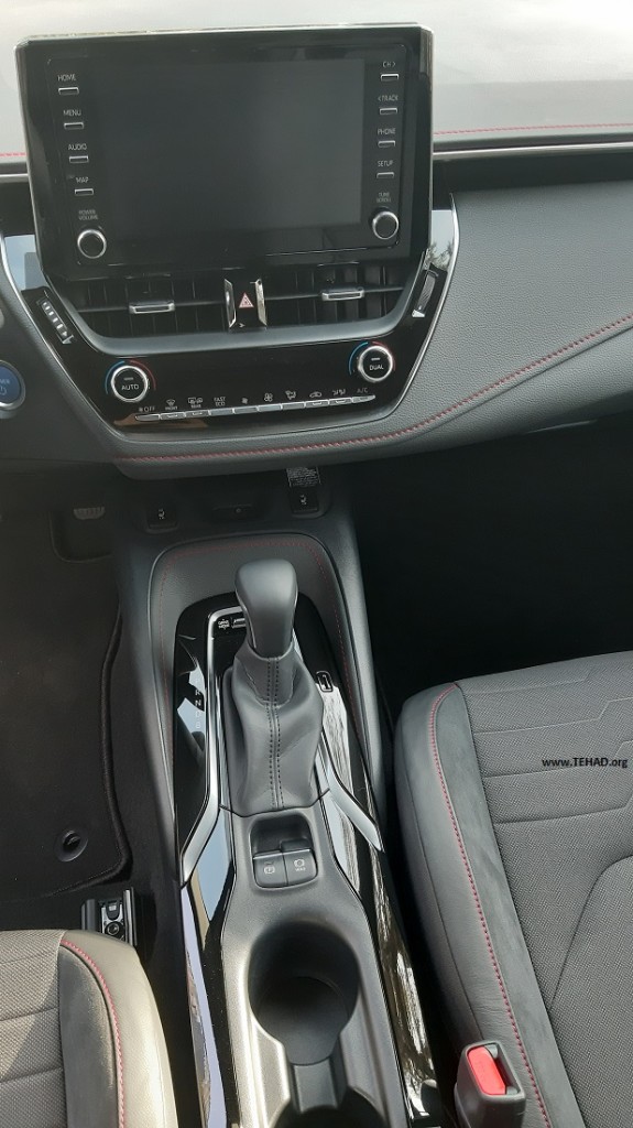WEB - TOYOTA COROLLA HB 2