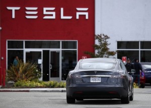 TESLA - 1589176776_Tesla_Sahiplerinin_Kis__isel_Bilgileri_Bu__yu__k_Risk_Alt__nda___2_